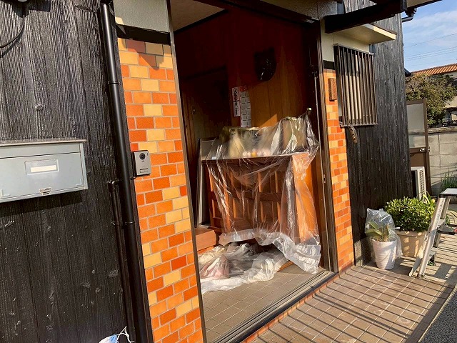 加古川市_玄関扉の交換作業