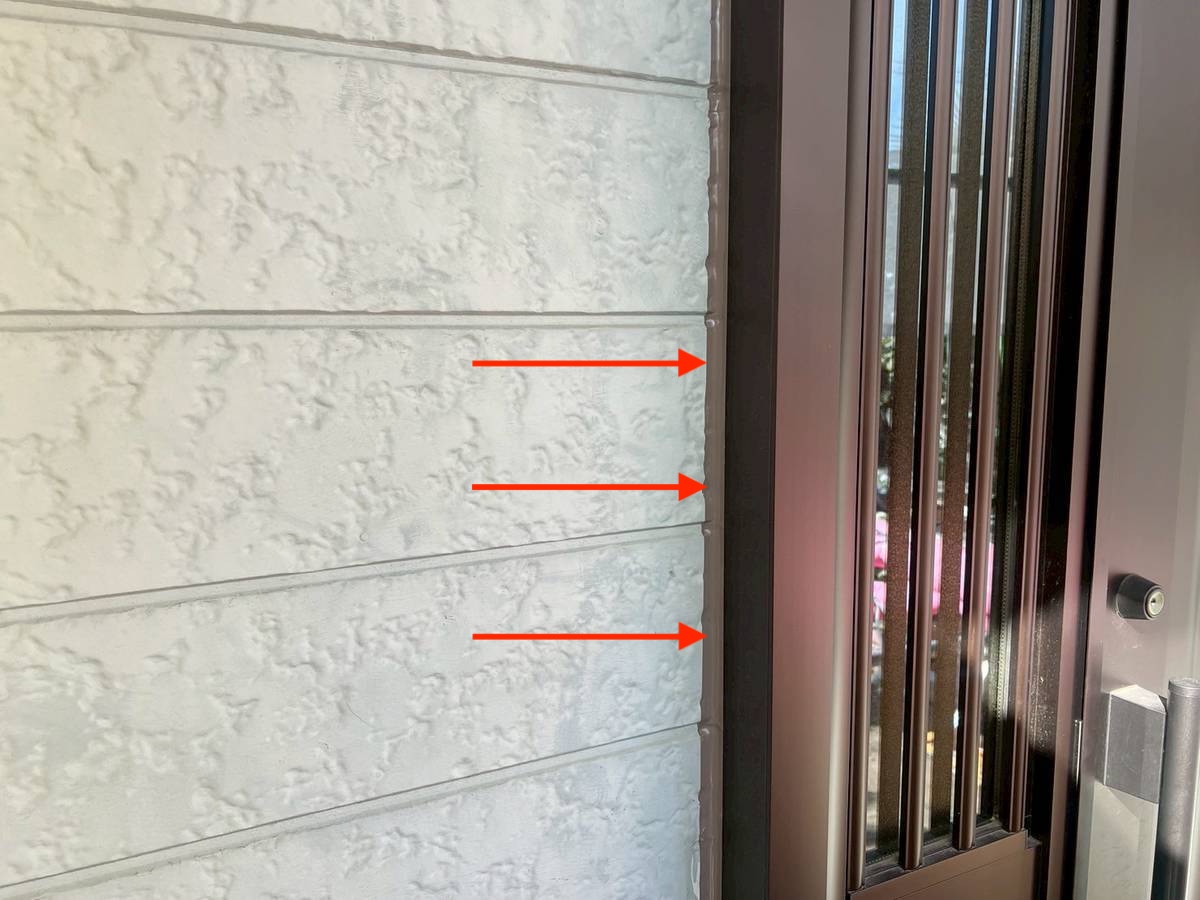 新しいシーリング材を充填