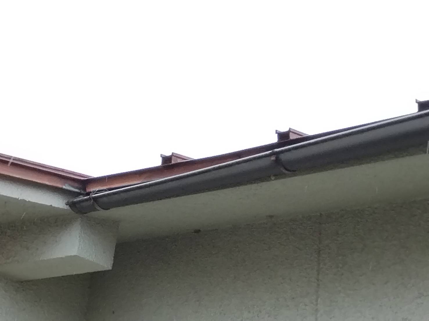 雹被害　調査現場　樋