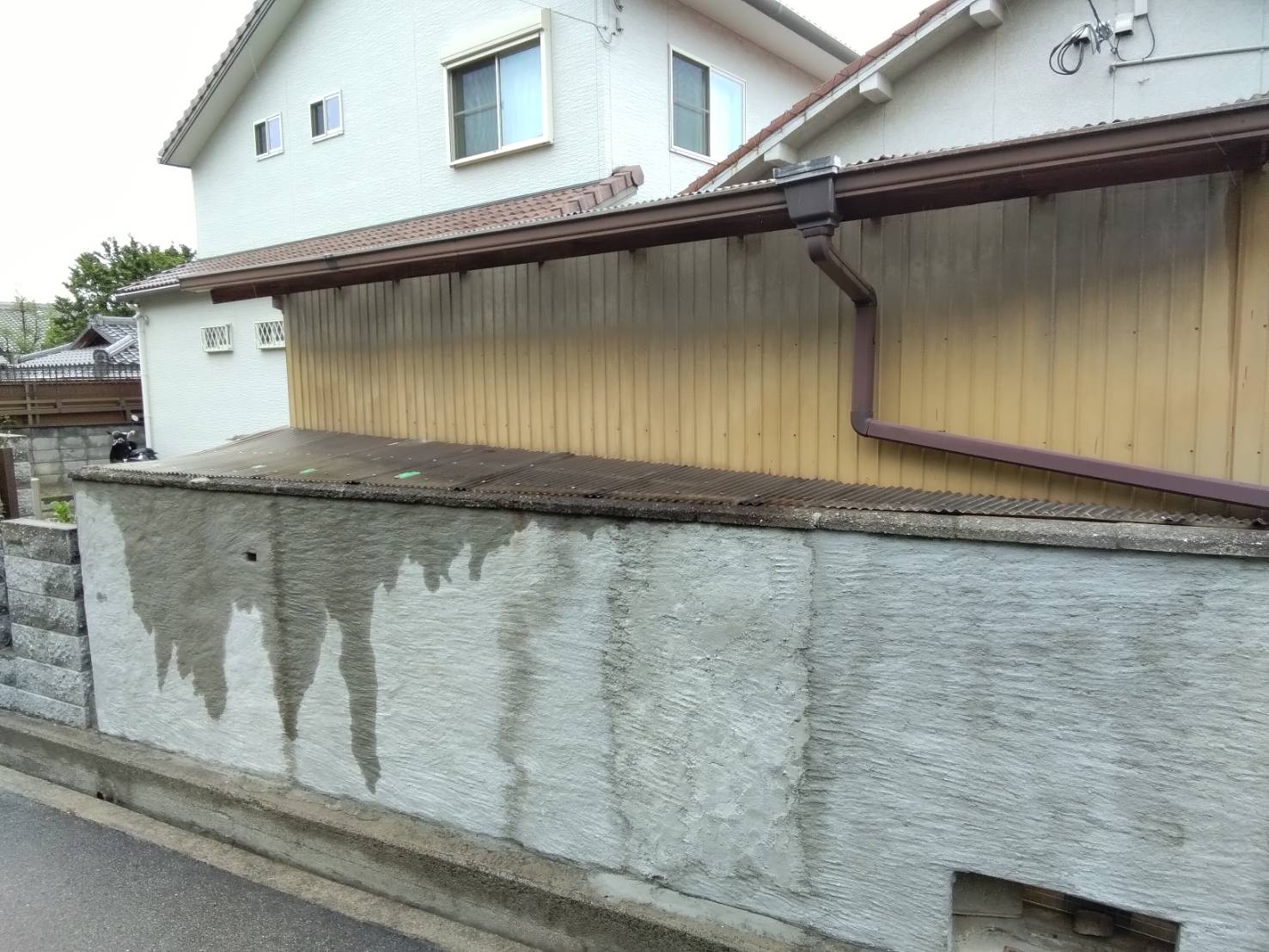 雹被害　調査現場　樋