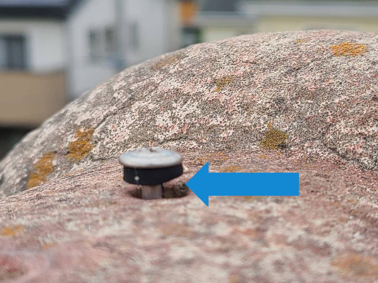 現場ブログ　モニエル瓦のセンチュリオン　ビス浮き　印あり