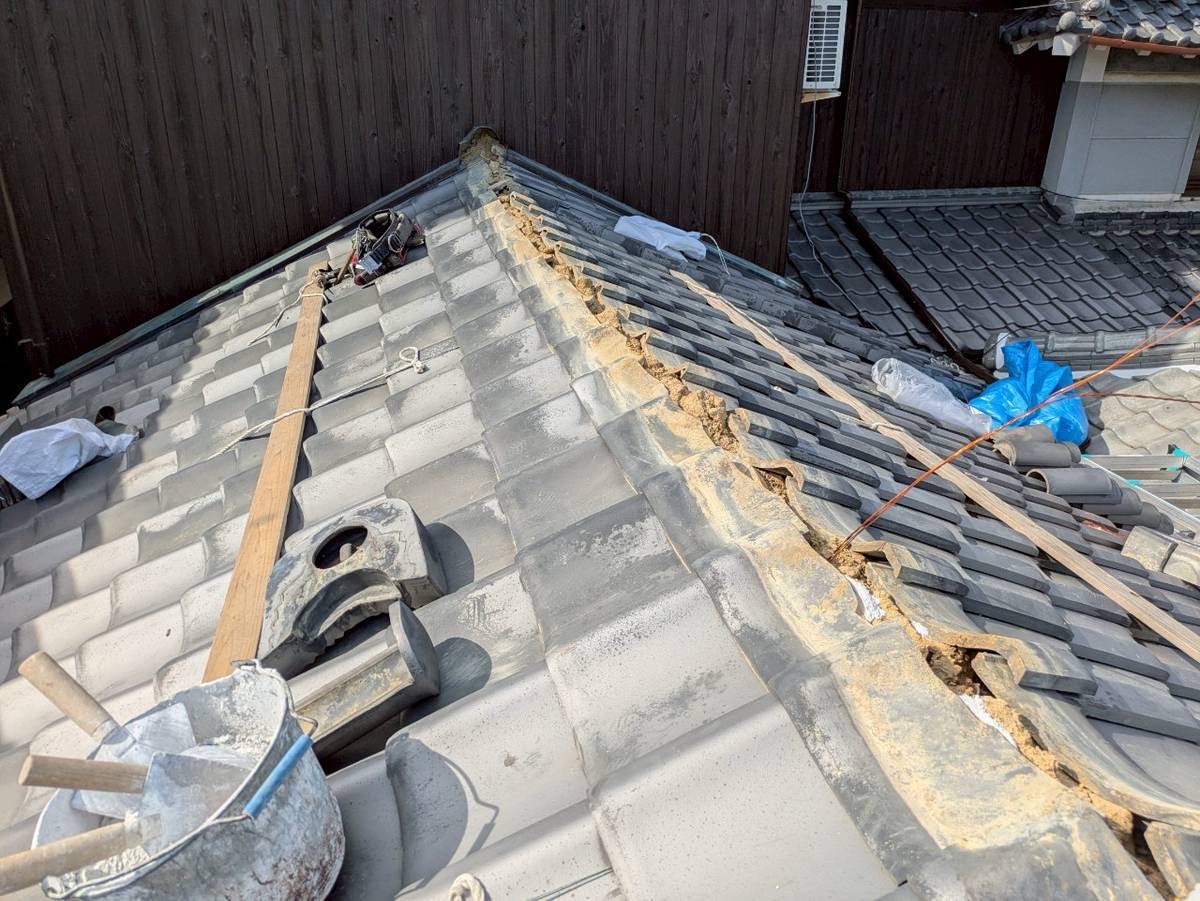 加古川市　棟瓦の取り外し