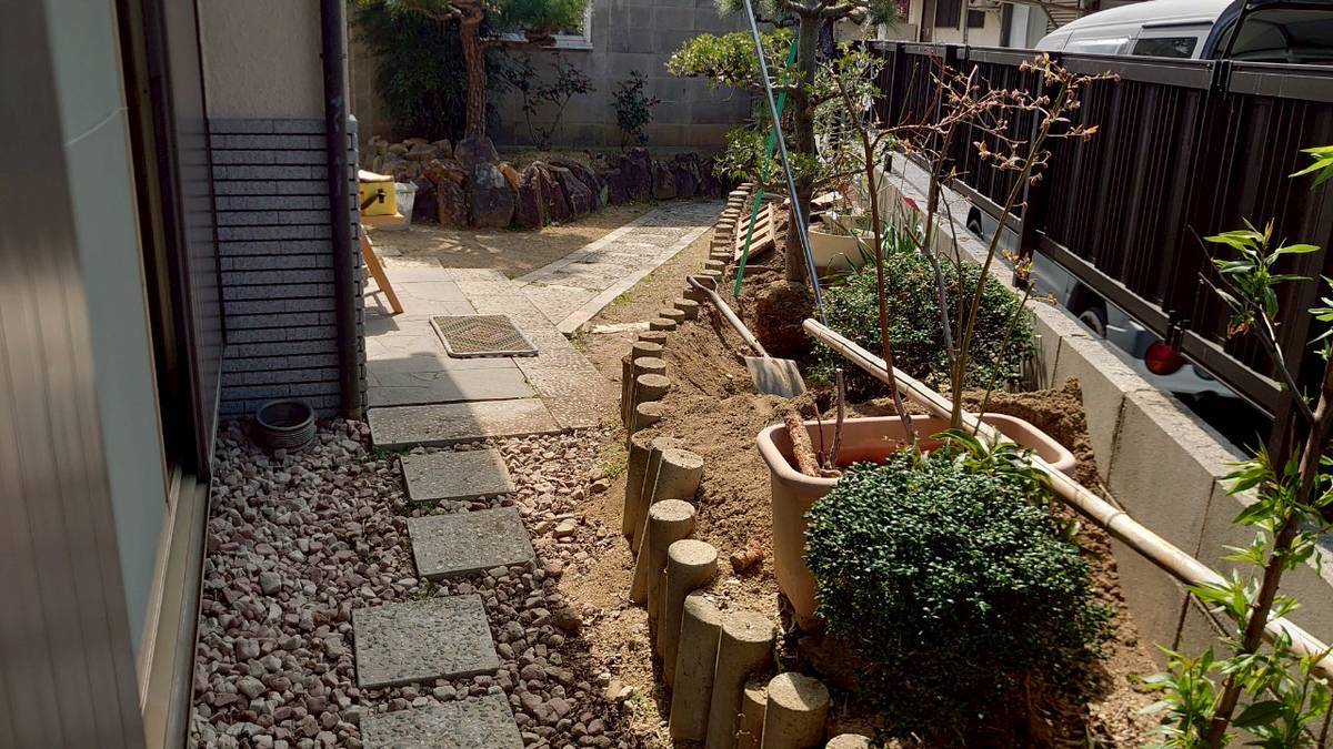 外構工事　門扉　周り