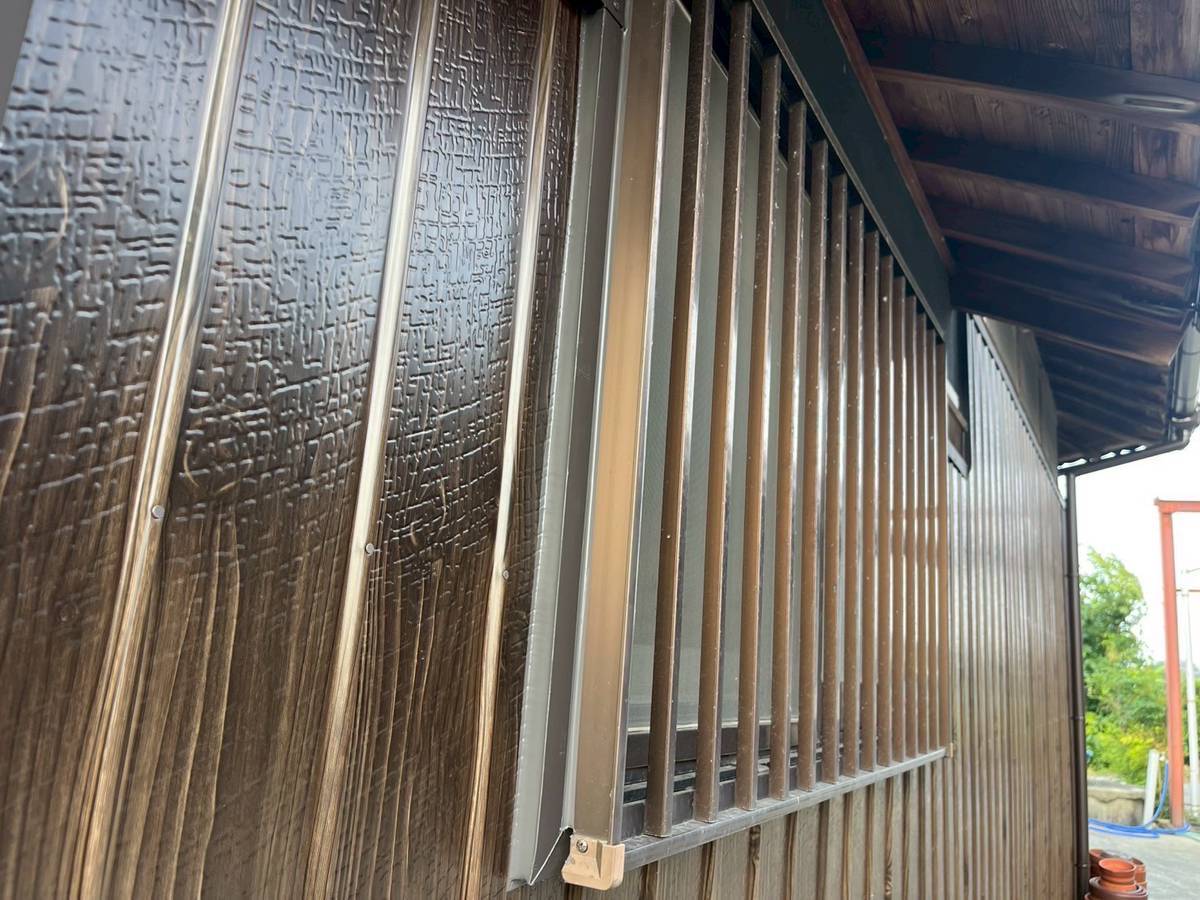 サッシまわりの補修仕上げ