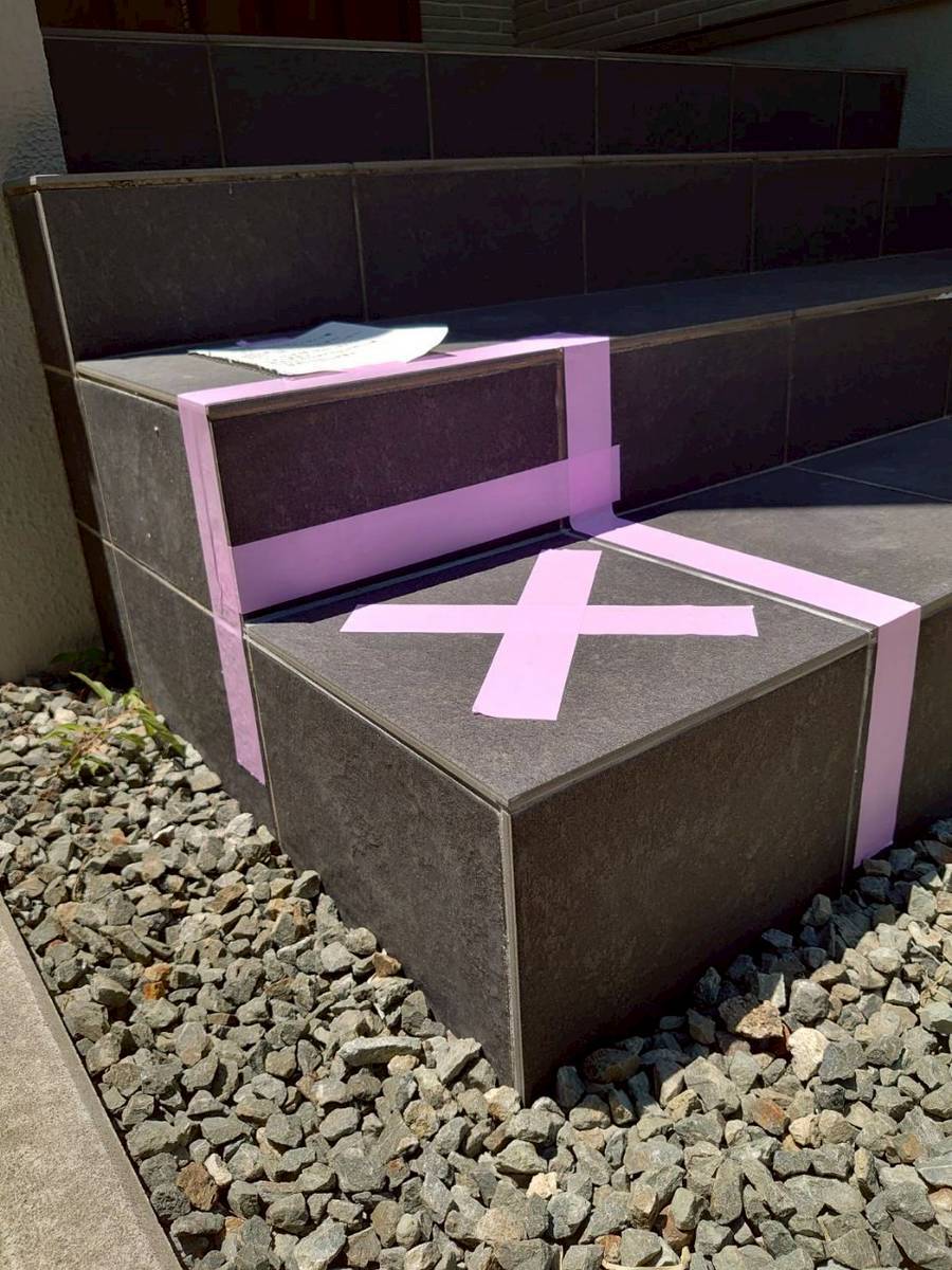 加古川市　タイル張り替え雹災害　養生