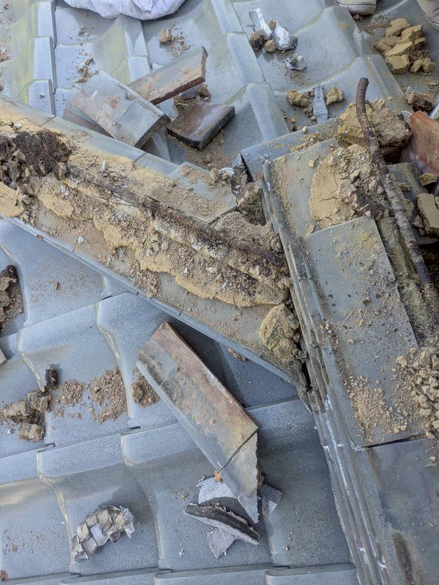 加古川市　雨漏り修理　鉄筋や内部の確認