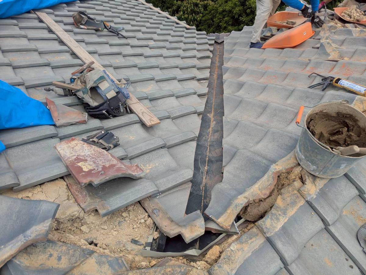 加古川市　雨漏り修理　継手・端部処理