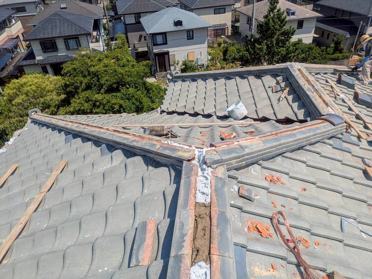 加古川市　雨漏り修理　通り出し・受け面の調整