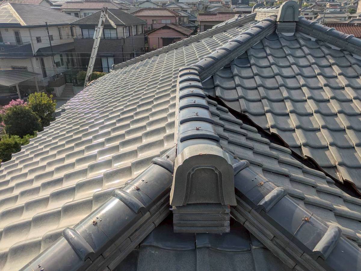 加古川市　雨漏り修理　のし瓦・冠瓦の積み直しと緊結