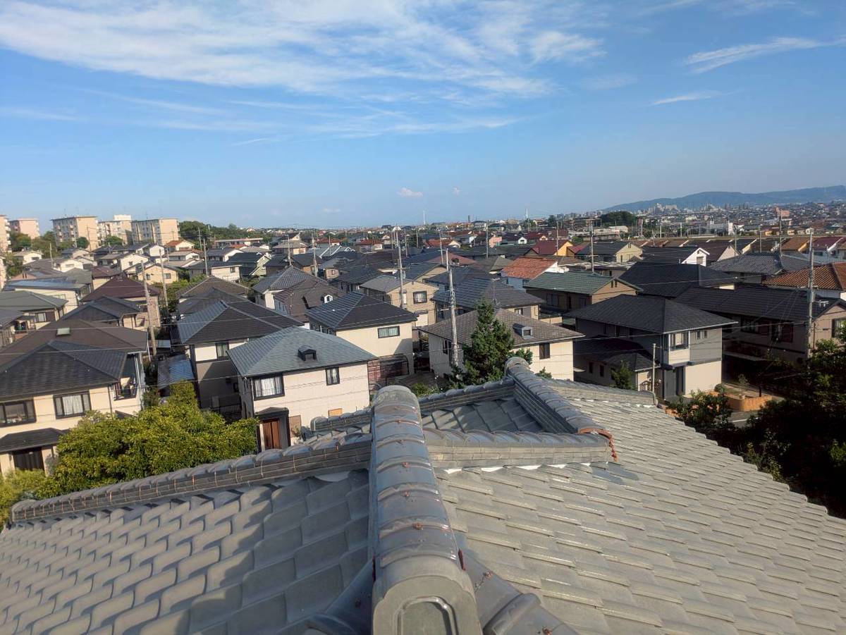 加古川市　雨漏り修理　直線の棟と仕上がり