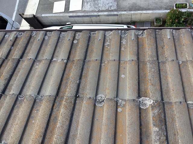 経年劣化が進んだ屋根材