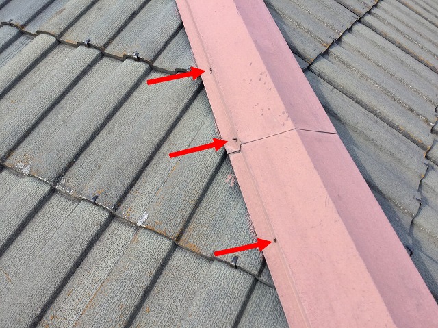 棟包板金の釘浮き