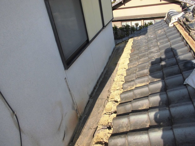 姫路市　箱谷板金　経年劣化　周辺瓦　めくり