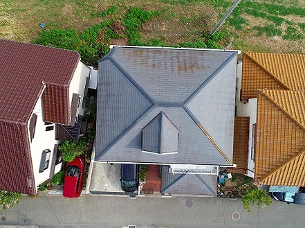 加古川市　屋根補修工事　真上から把握できる飛散範囲