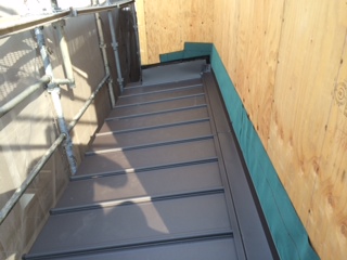 ガルバリウム鋼板　立平　イメージ