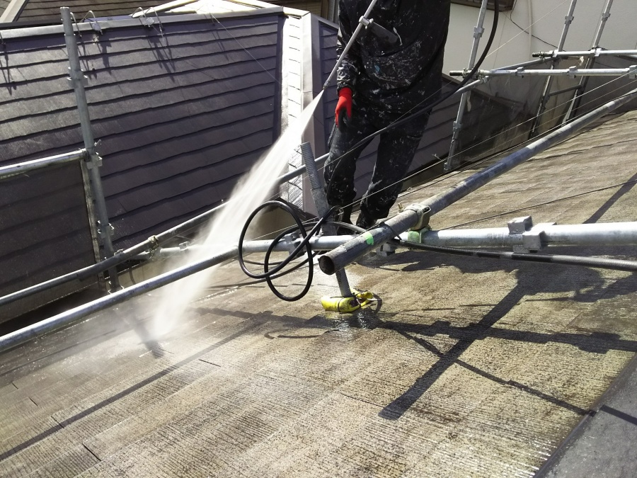 屋根塗装　高圧洗浄