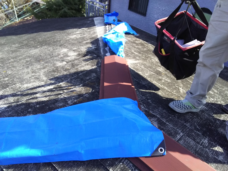 屋根リフォーム工事開始　施工前