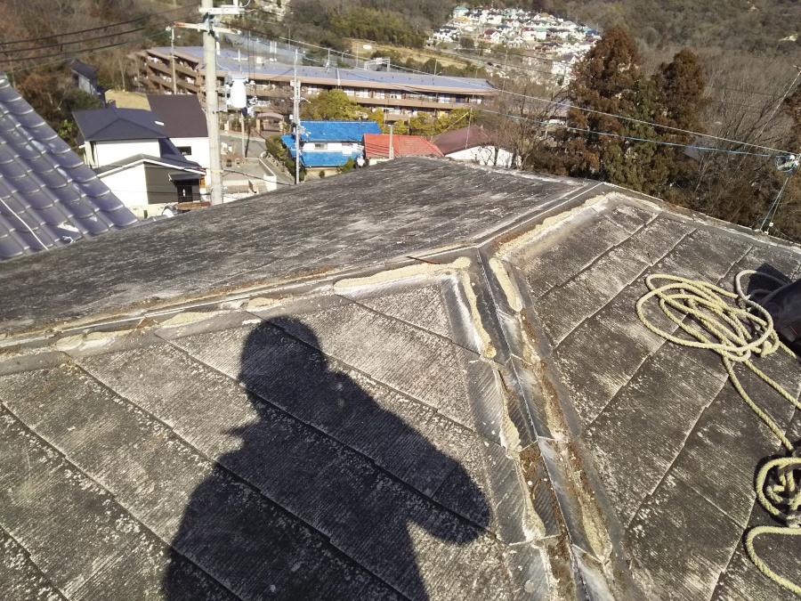 カラーベスト屋根の棟の撤去