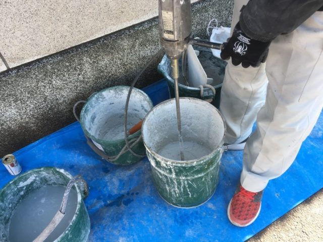 漆喰の撹拌