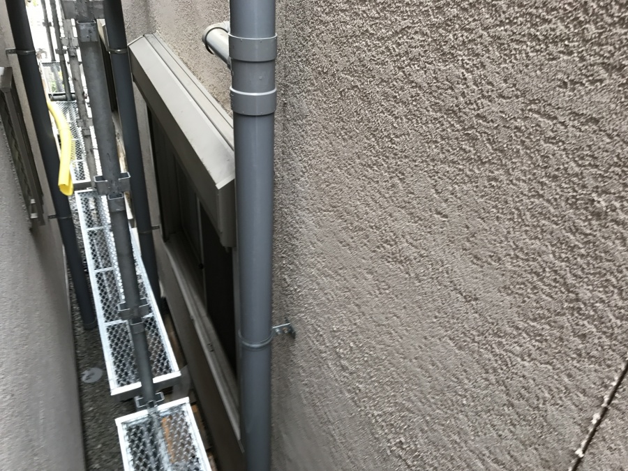 犬走のスペースがあまりない家屋はセンターアンチと使うこともあります