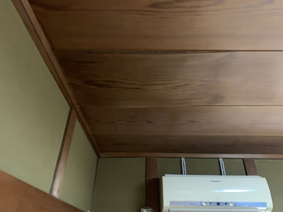 雨漏り調査時の雨漏り箇所