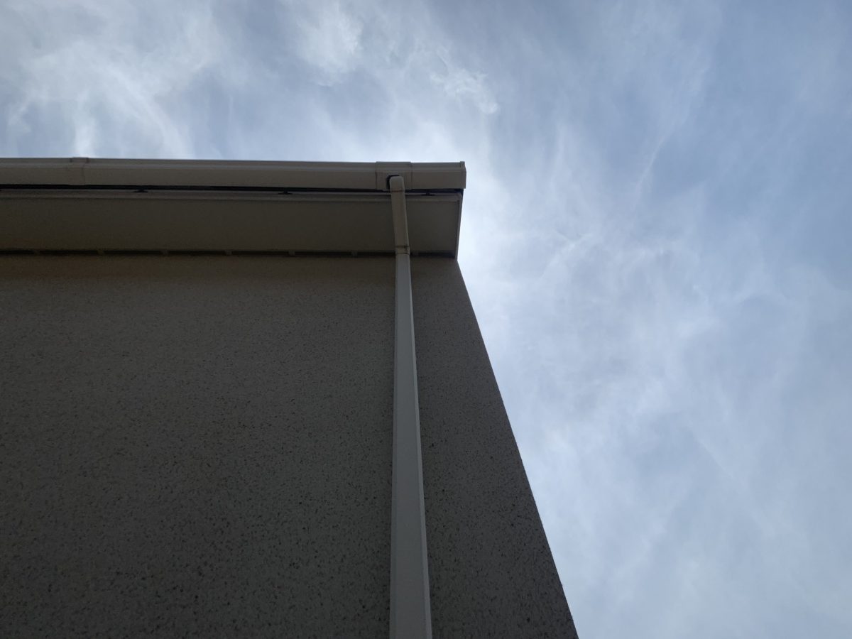 竪樋と集水器のはずれ