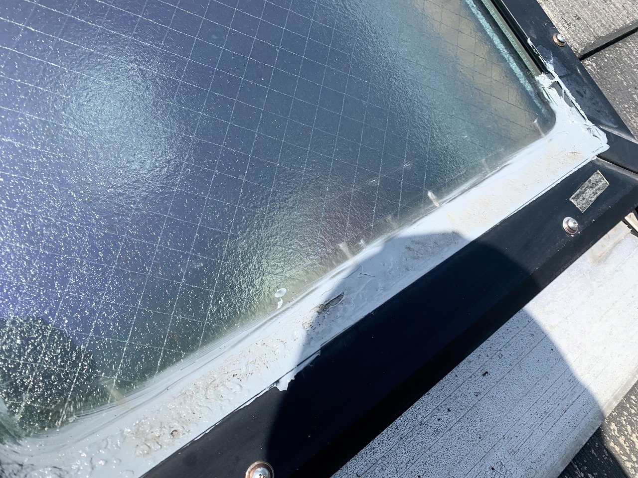 雨漏り修理前調査時の天窓の様子