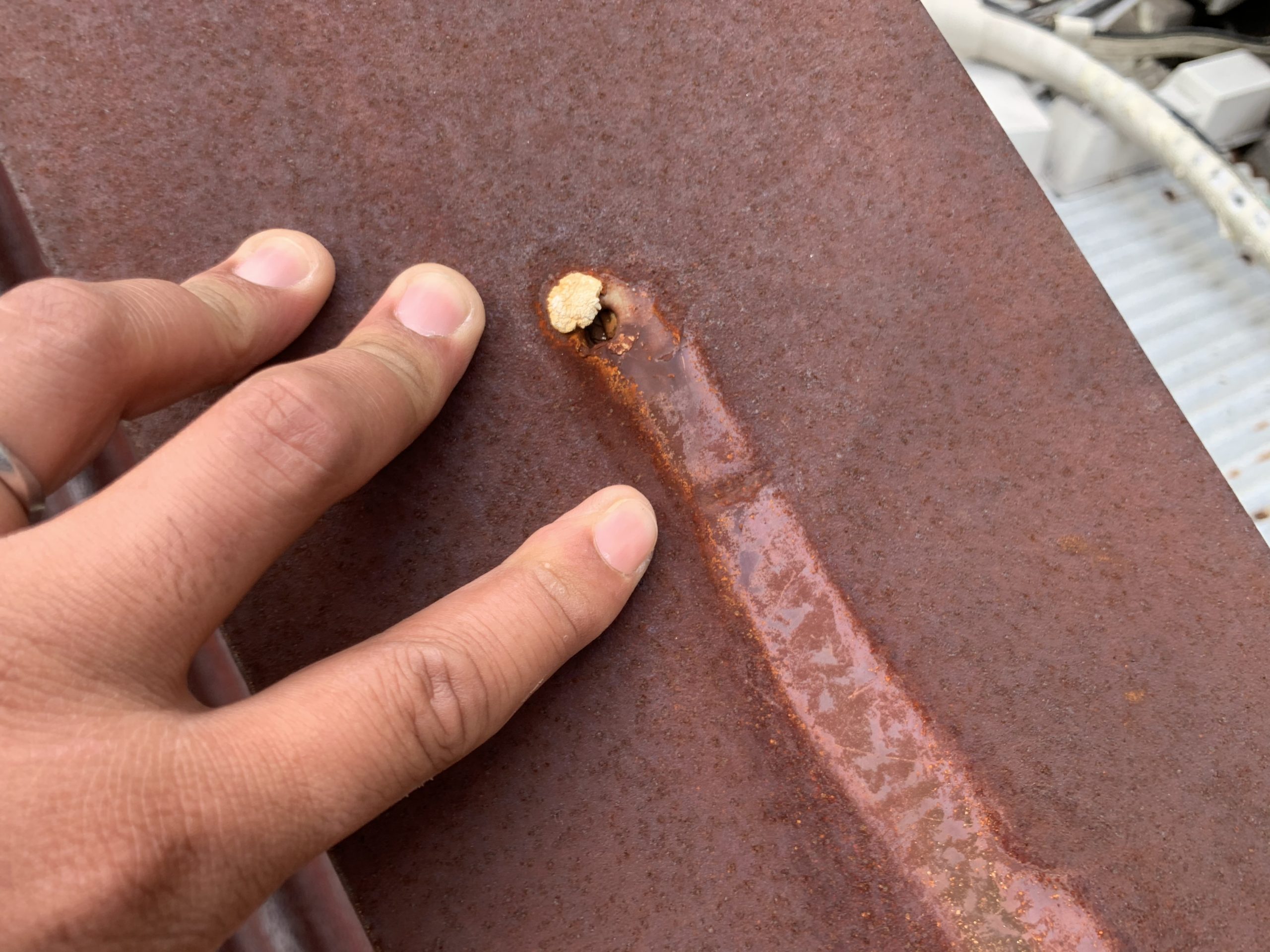 笠木固定釘の浮き