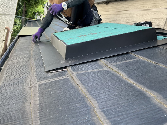 天窓の板金カバー工事