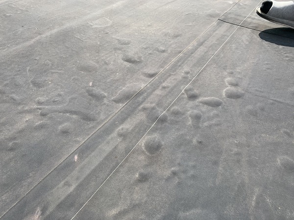 ゴムシート防水の浮き