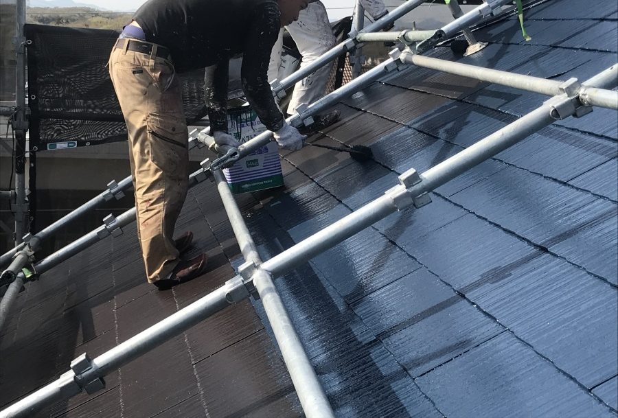 上塗り2回目ファインシリコンを塗布