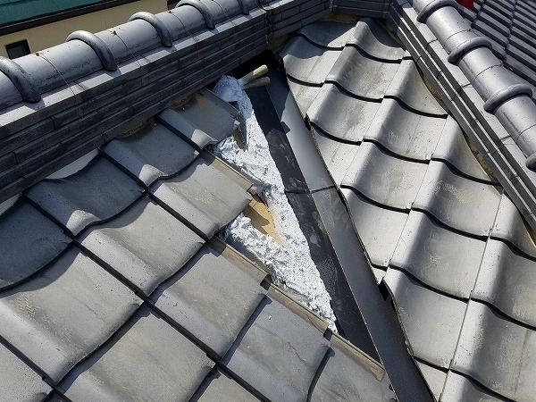 谷板金周り瓦新設