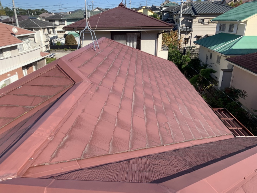 カラーベスト葺きの屋根