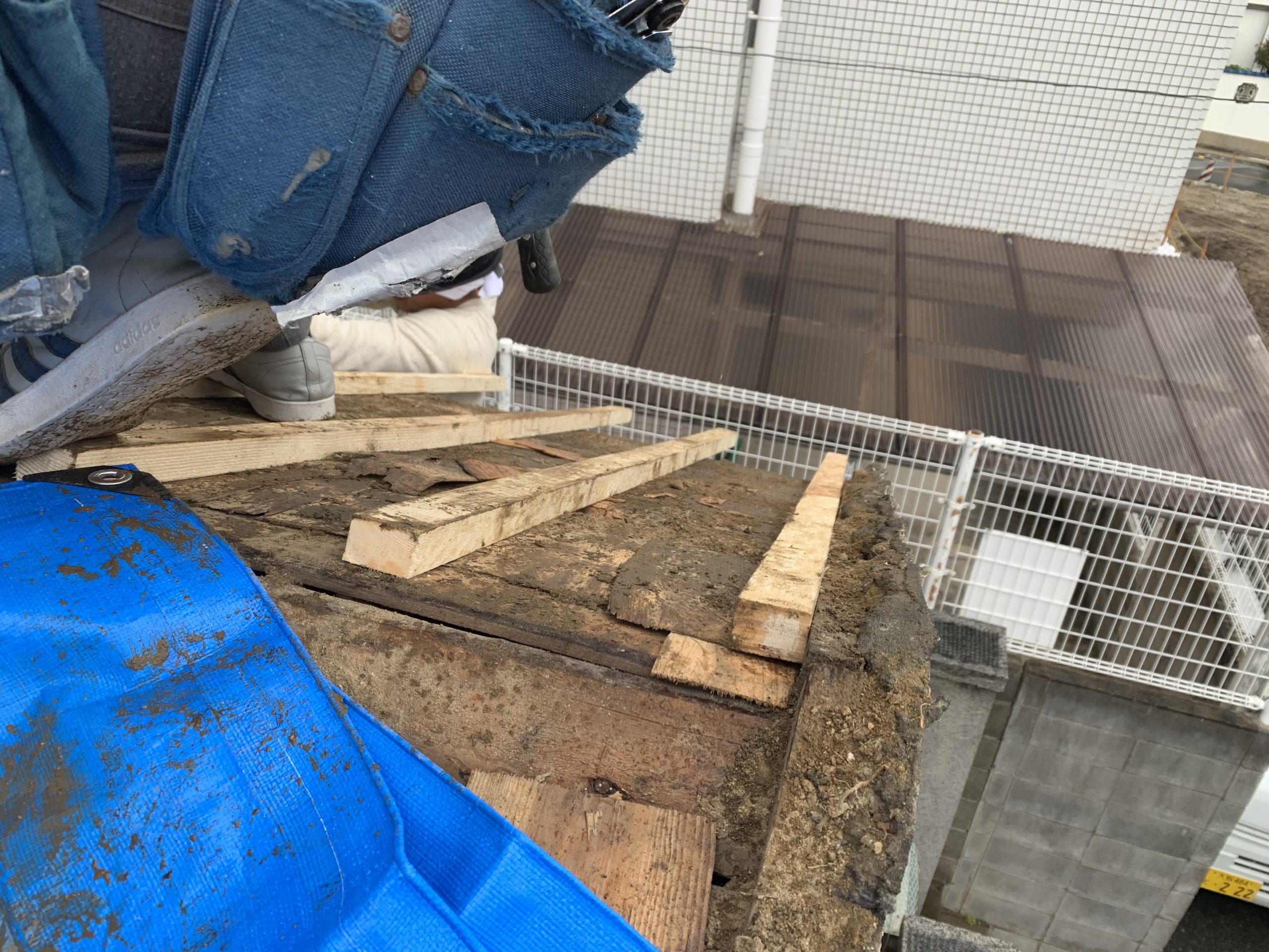 下地通気層用の垂木設置