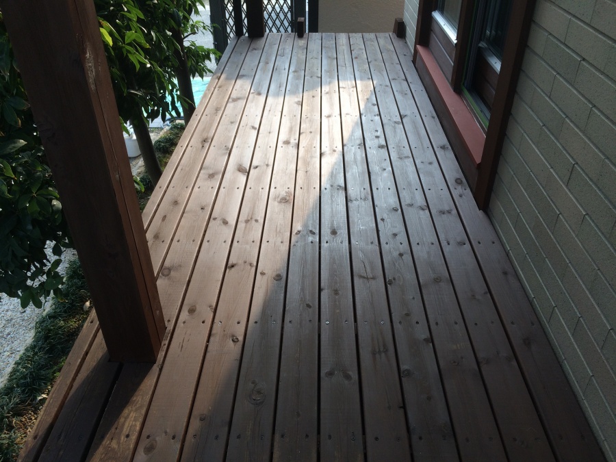 ウッド一回塗完成！