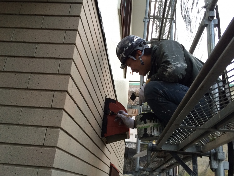 鉄部の上塗り一回目です！