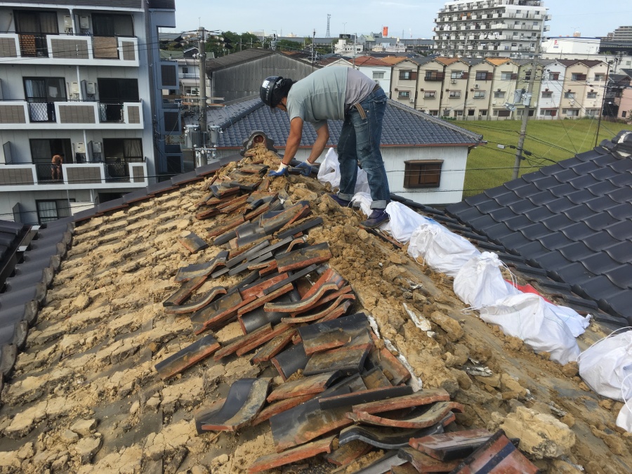 屋根葺き替え工事