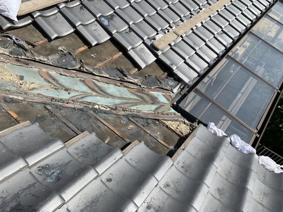 谷廻りの瓦撤去完了