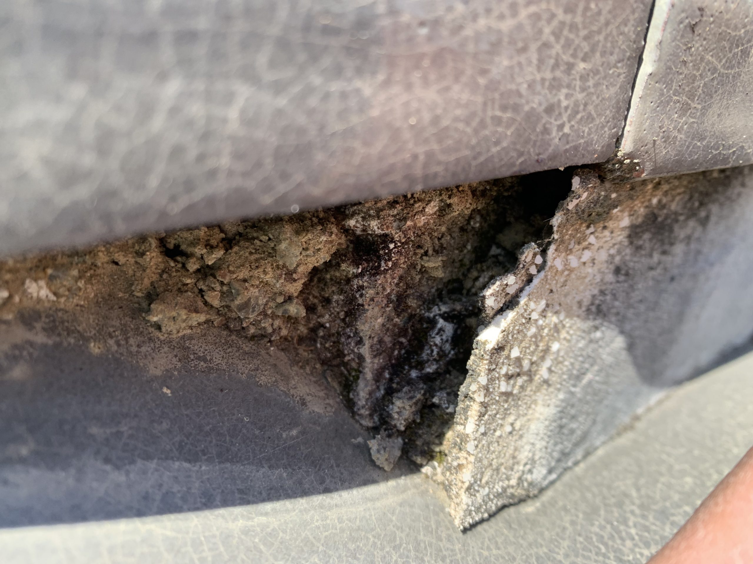 漆喰を増し塗してメンテナンスしています