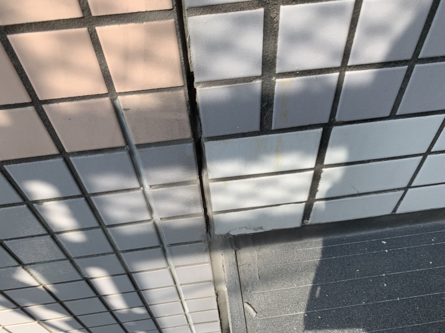 タイル目地撤去後