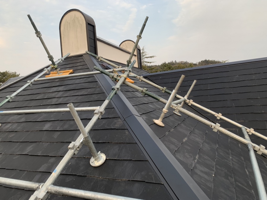 屋根工事棟板金の交換完成