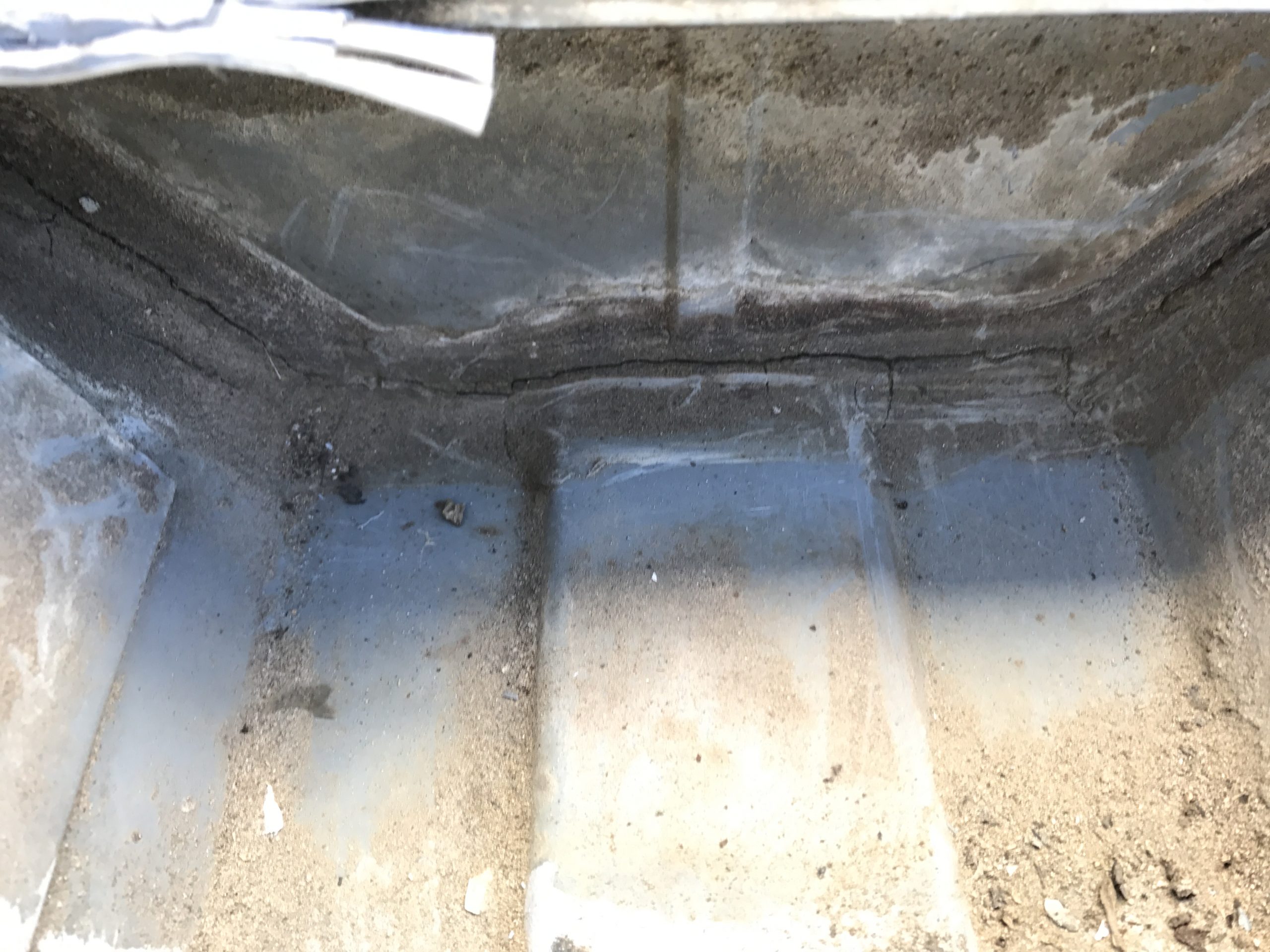 面戸コーキングの切れ