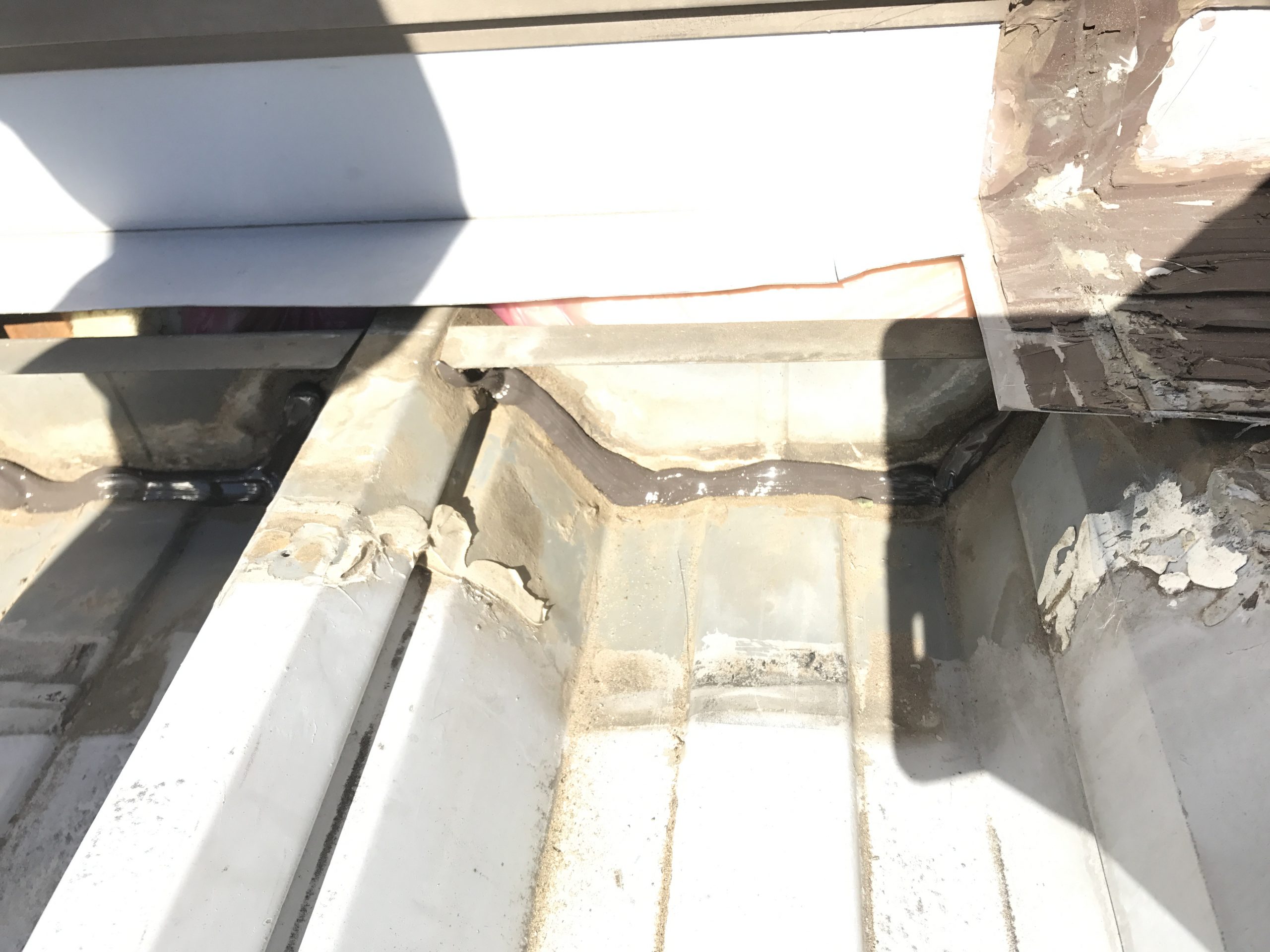 面戸コーキング打ち