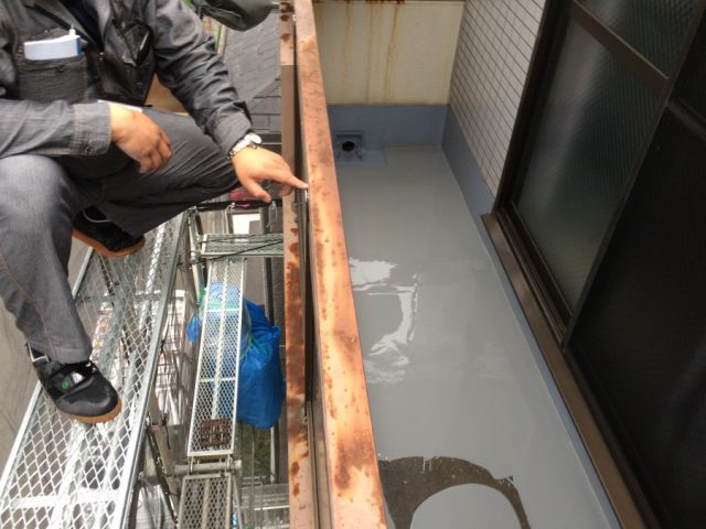 ウレタン防水工事ウレタン塗布