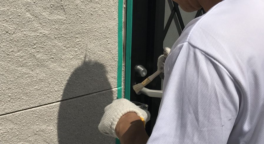 プライマーを塗布