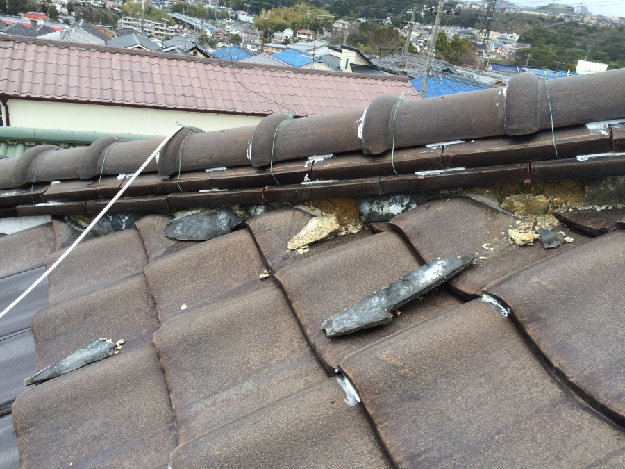 棟下漆喰の剥がれ落ち