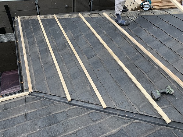 屋根カバー下地組