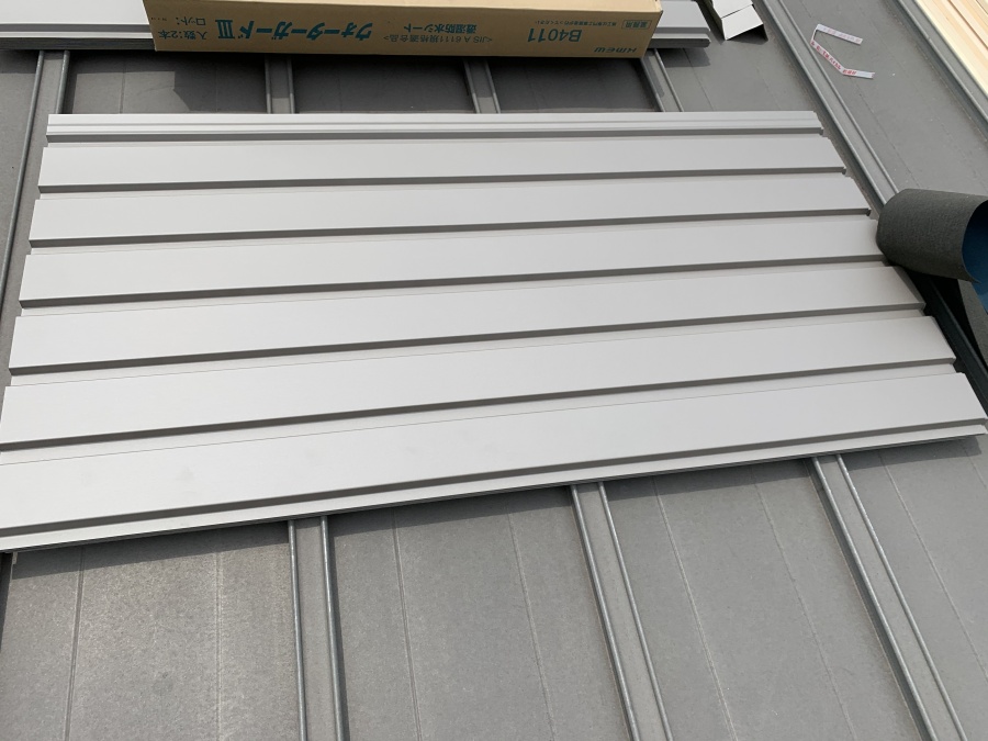 角波(ガルバリウム鋼板t-0.4mm)