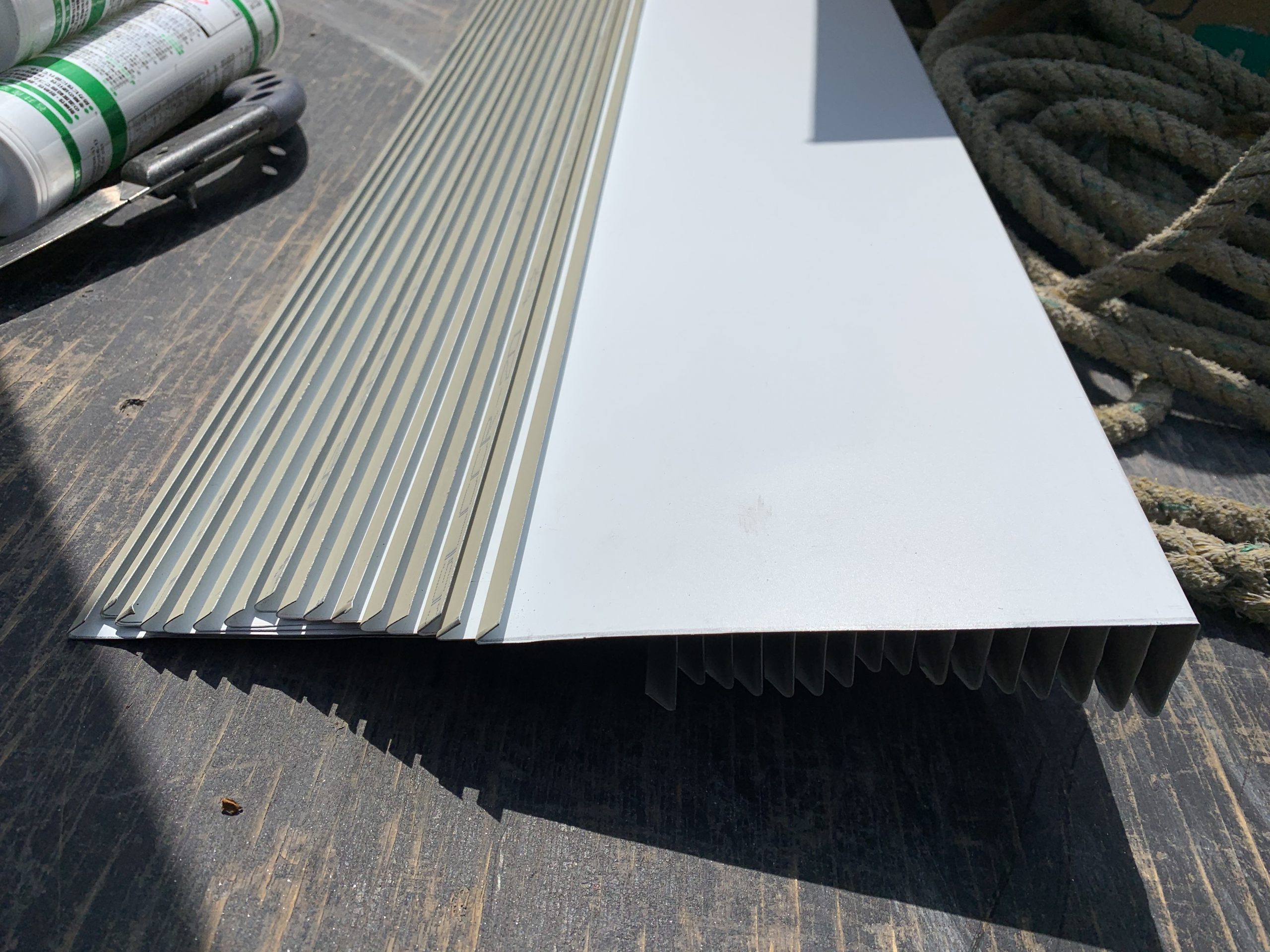 SGL鋼板で作った破風板金