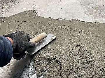 土間セメント補修